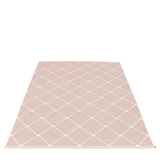 Pappelina-regina-rug-pale-rose-180x275