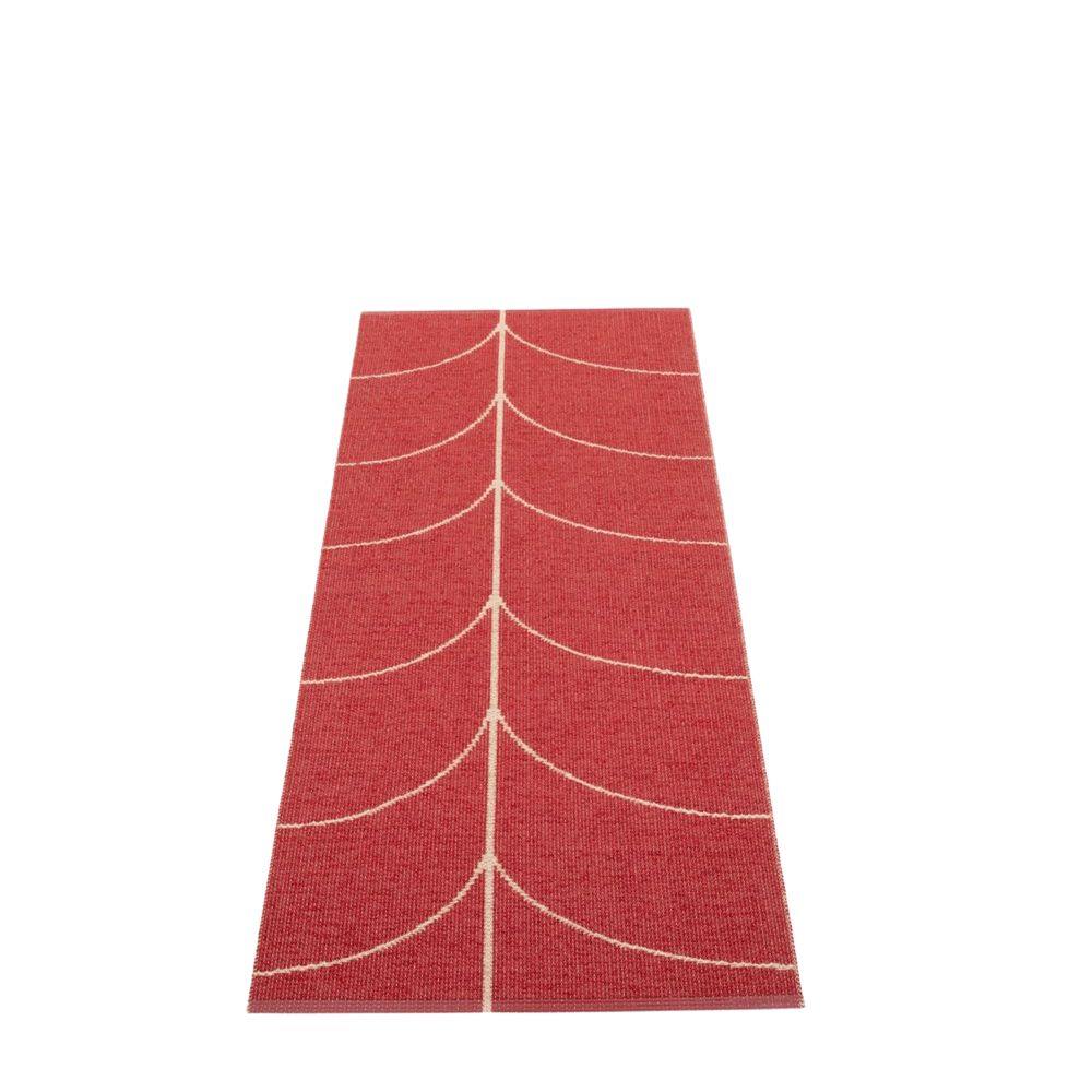Pappelina_Rug_Leif_Berry_1