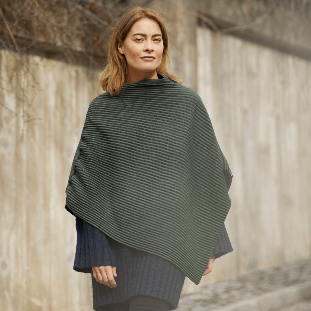 Pleece Poncho