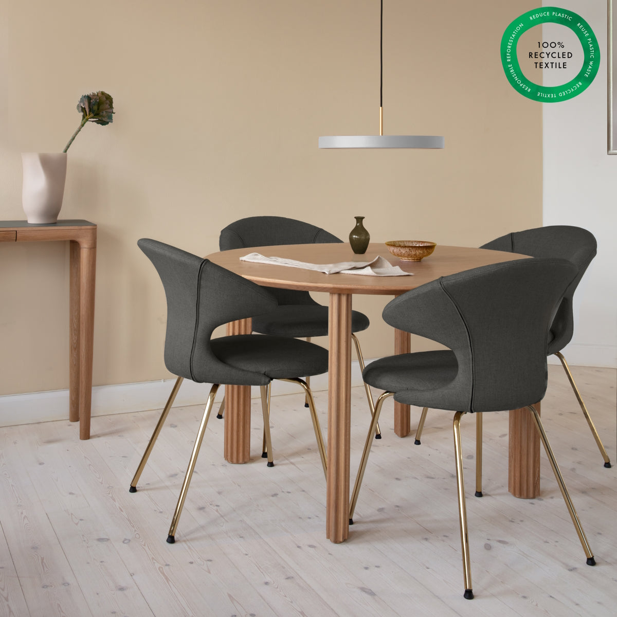 Umage-time-flies-chair-shadowBlackLegs
