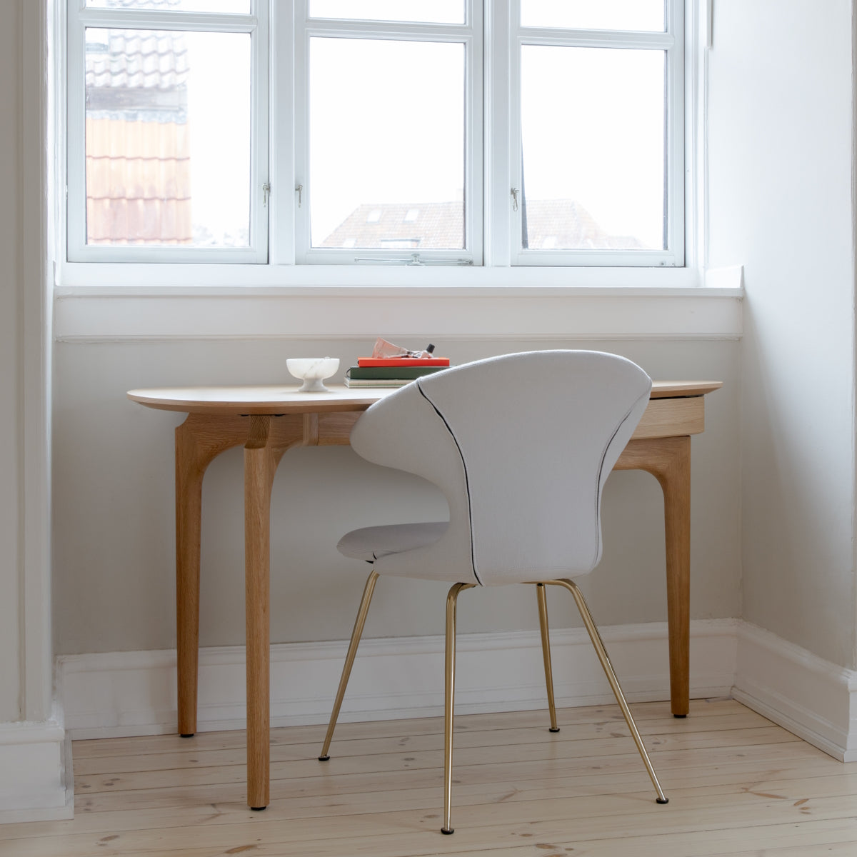 umage-duende-desk-oak