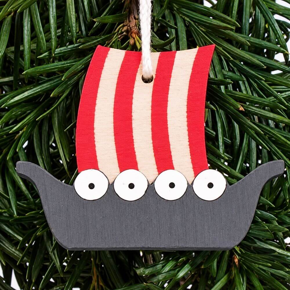 VikingShipWoodenOrnament_1