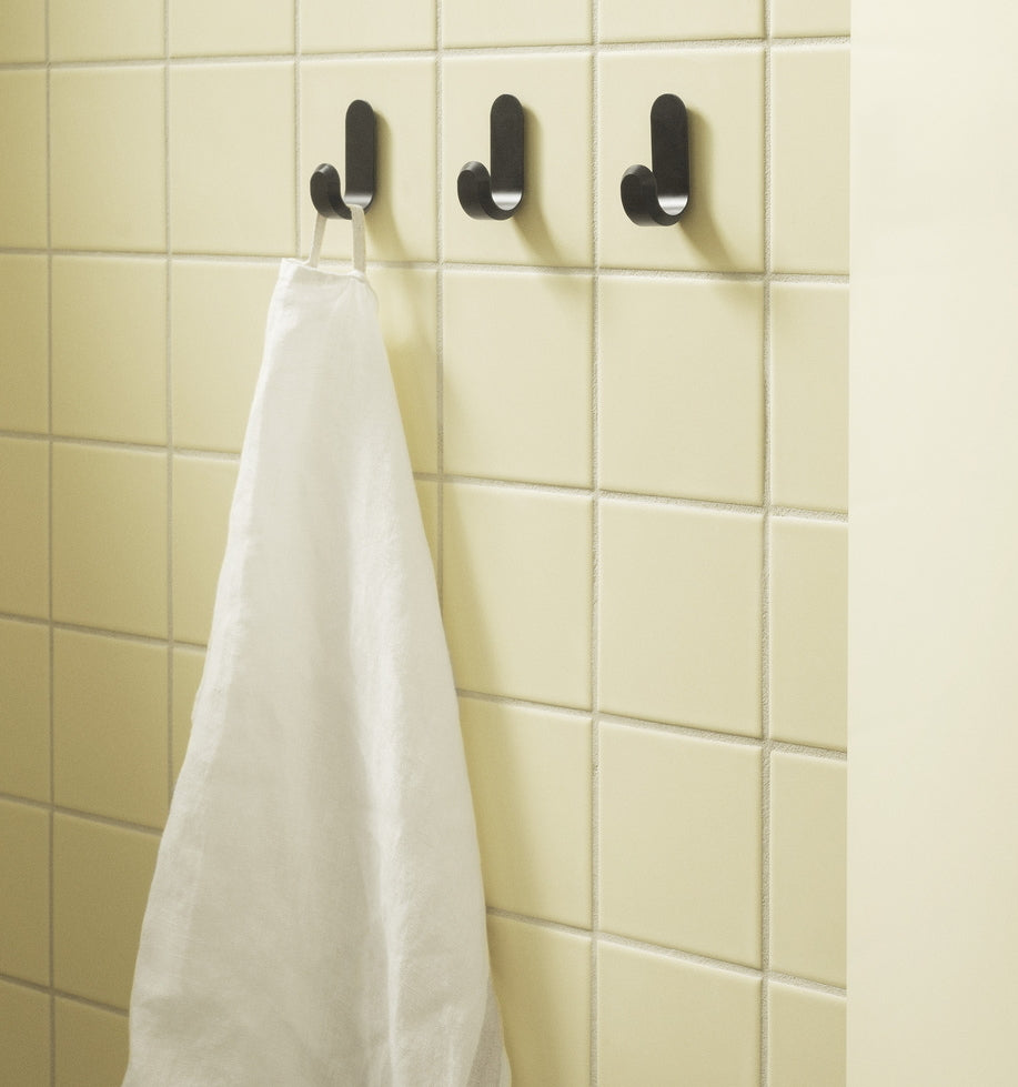 NormannCopenhagen-curve-mini-hooks-2pk-matte-black