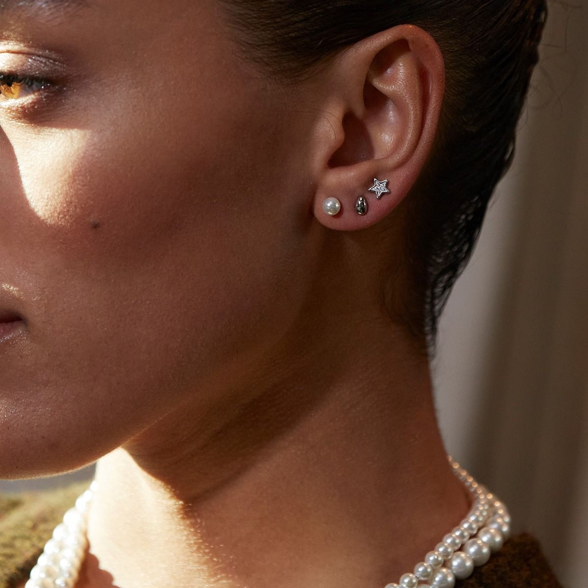 Edblad-lilian-studs-m-gold