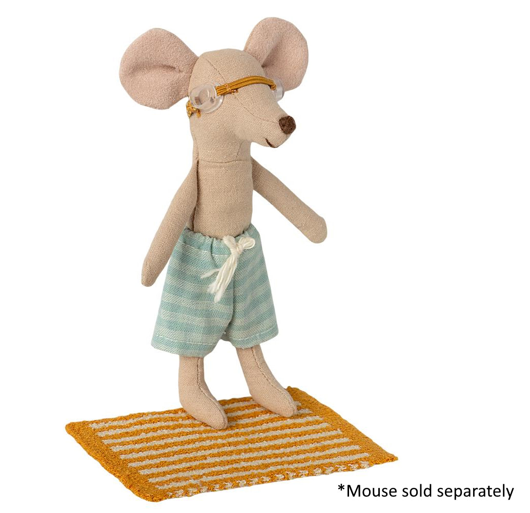 maileg-beach-set-for-big-brother-mouse