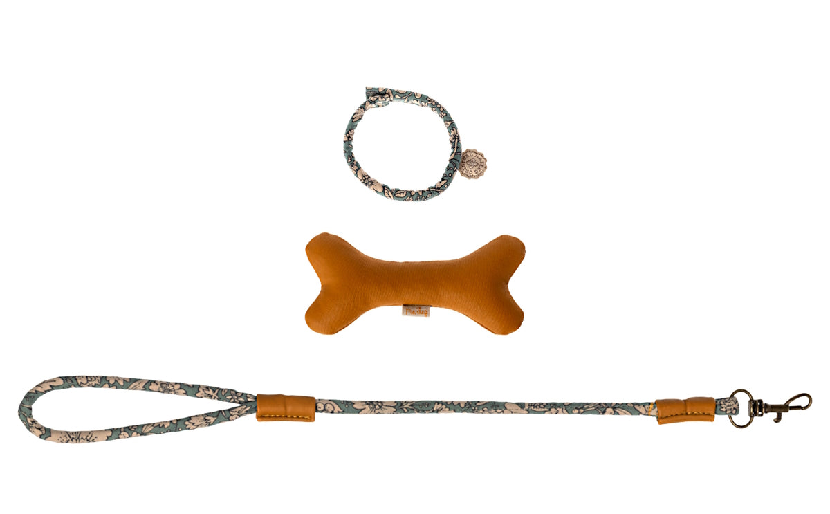 maileg-puppy-accessories-in-tin-blue