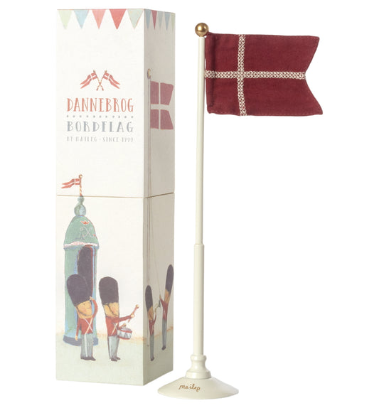 maileg-dannebrog-table-flag