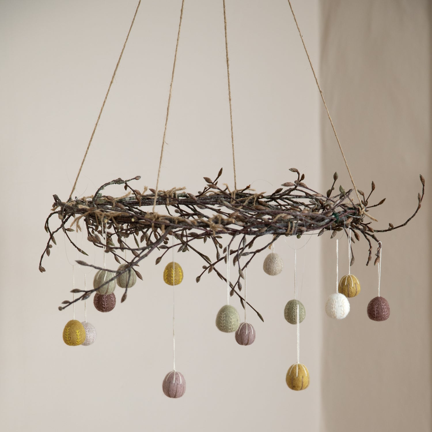 Gry&Sif-eggs-clay-3pk-garland-embroidery