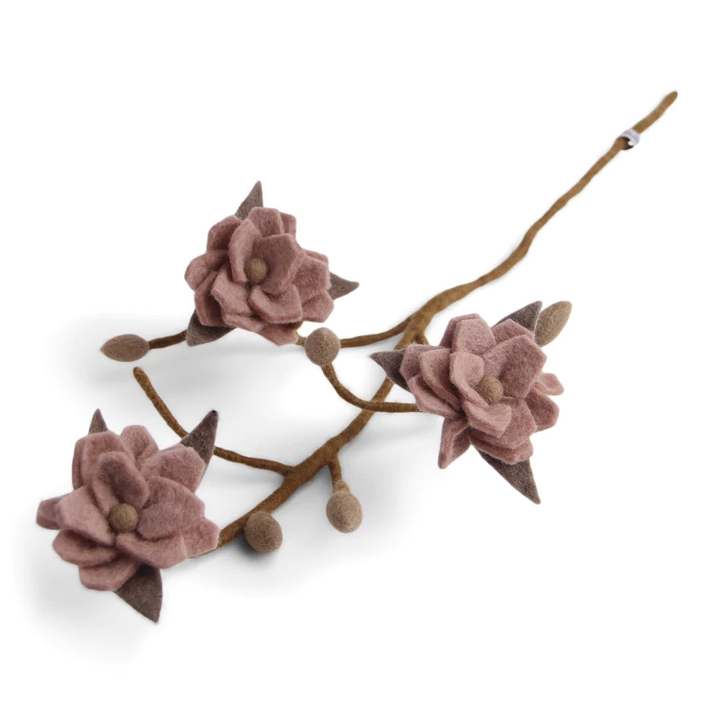 Gry&Sif-branch-magnolia-dusty-rose