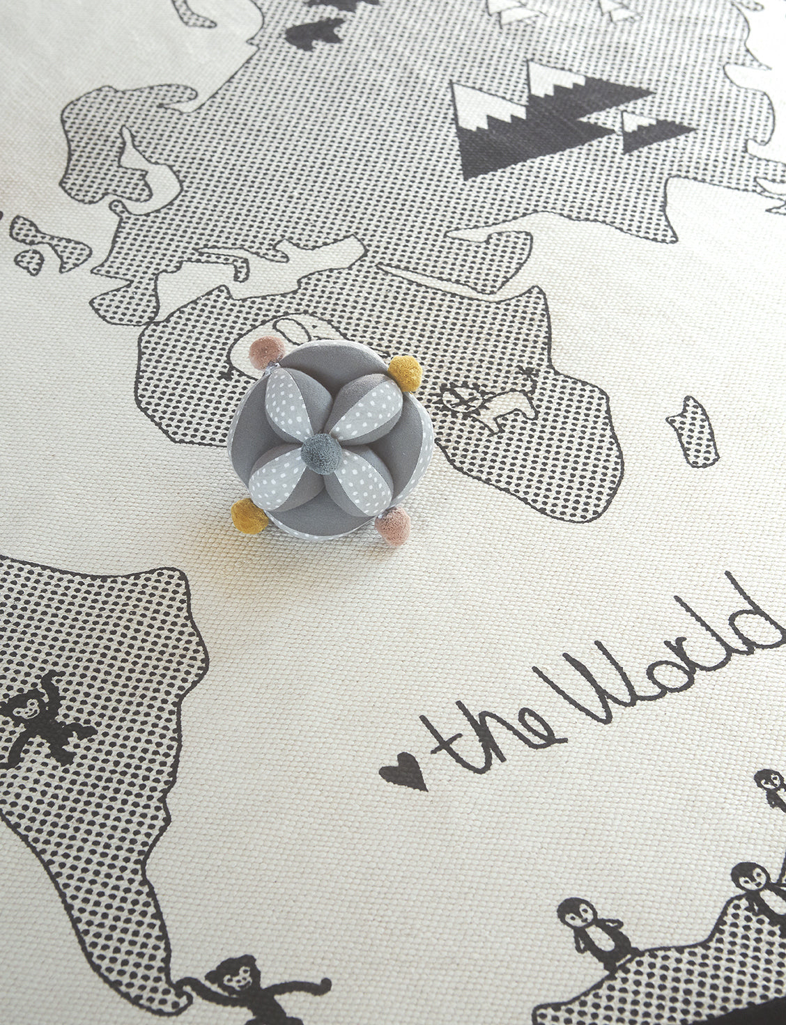 OYOY-world-rug