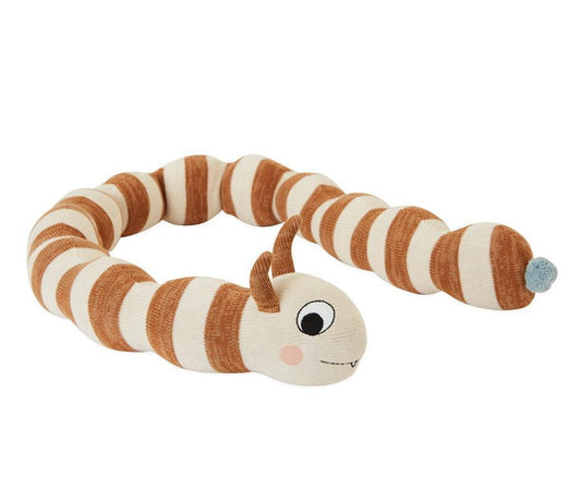 OYOY-leo-larva-figure