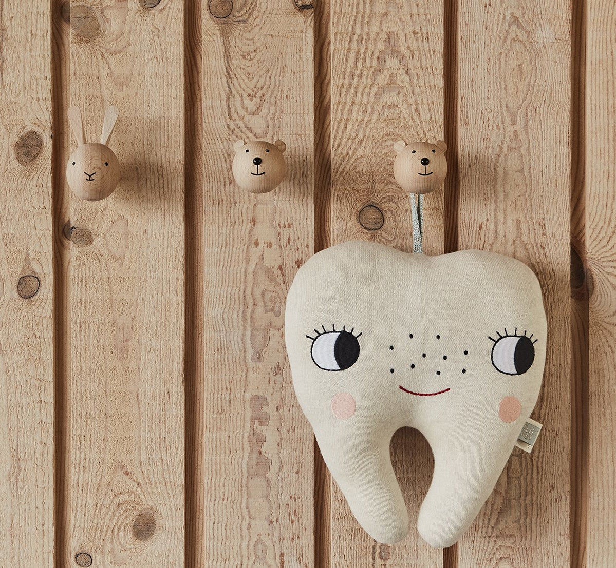 OYOY-tooth-fairy-cushion