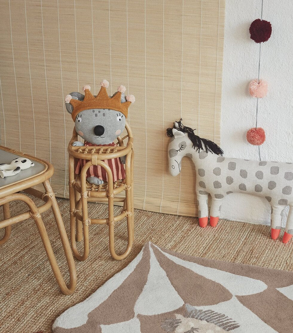 OYOY-rainbow-doll-chair