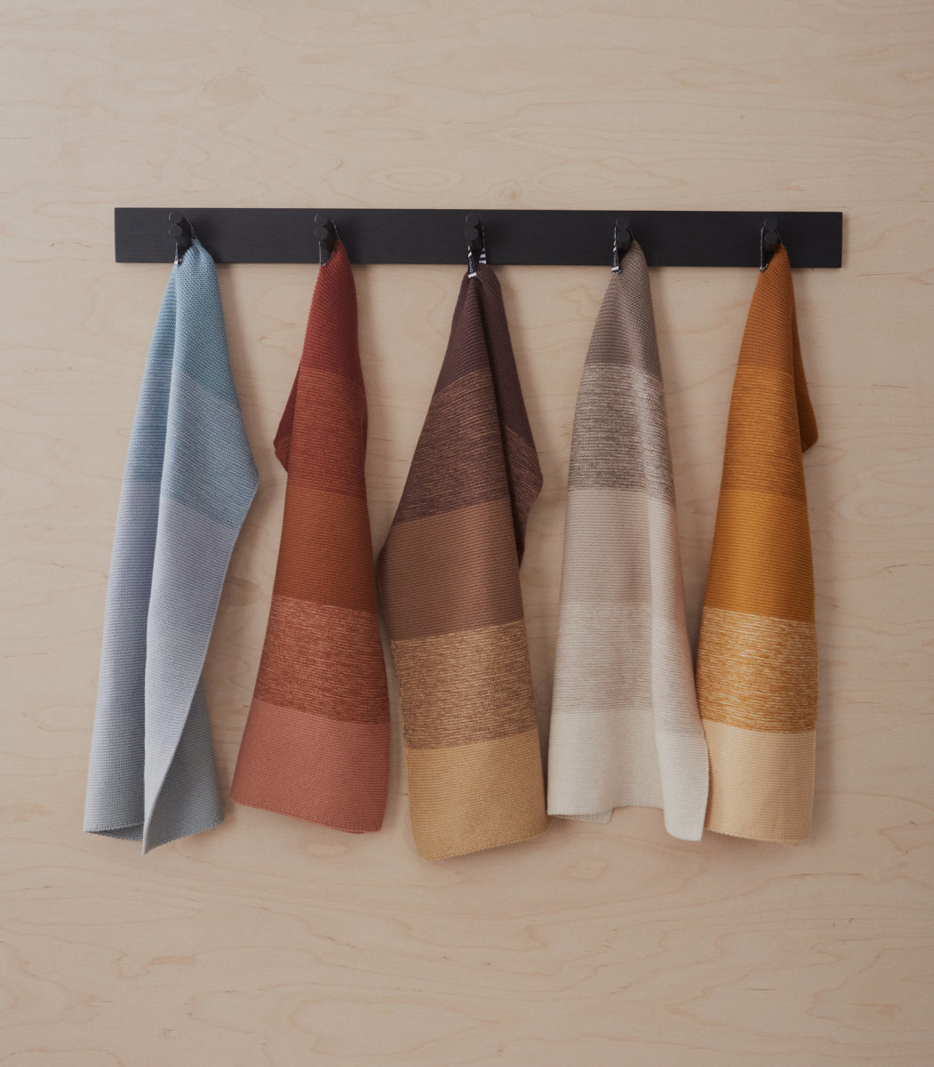 OYOY-niji-mini-towel-blue