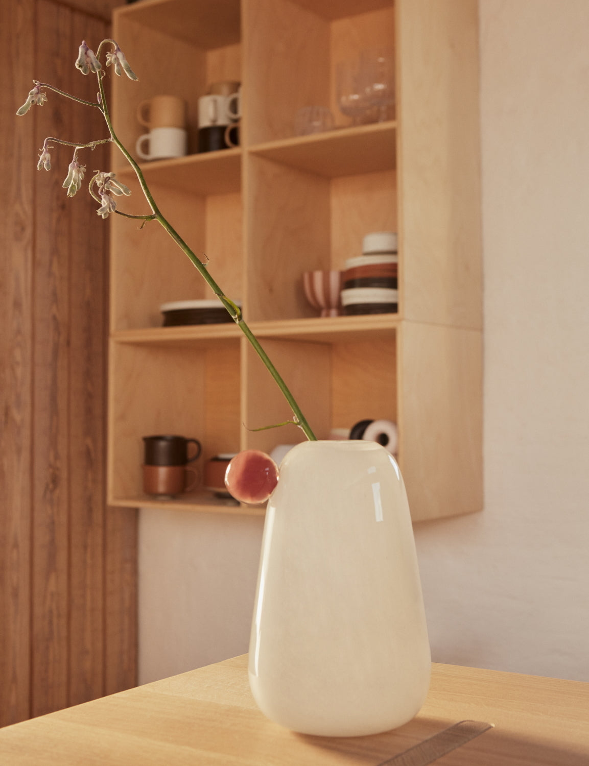 OYOY-inka-vase-small-off-white
