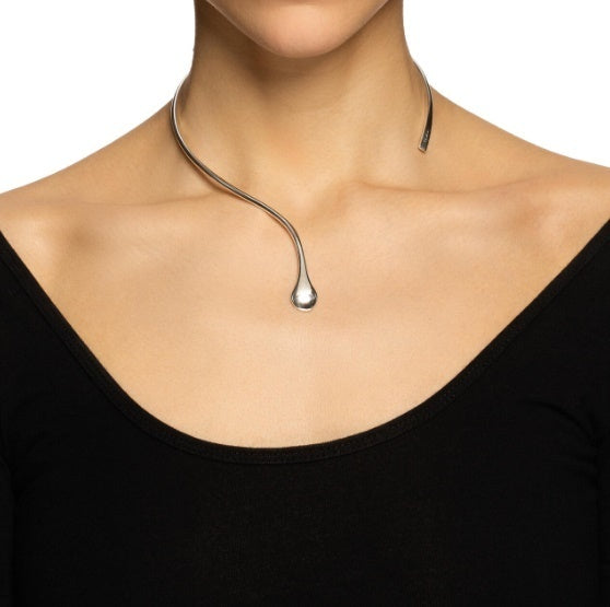 EfvaAttling-soft-tear-necklace
