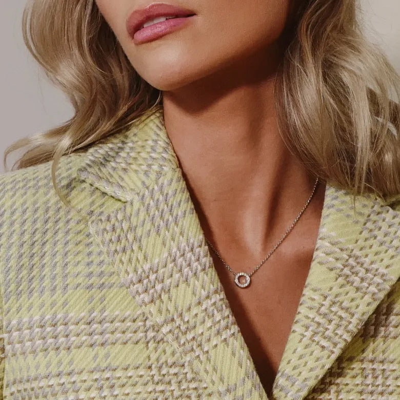 EfvaAttling-circle-of-love-necklace-white-gold