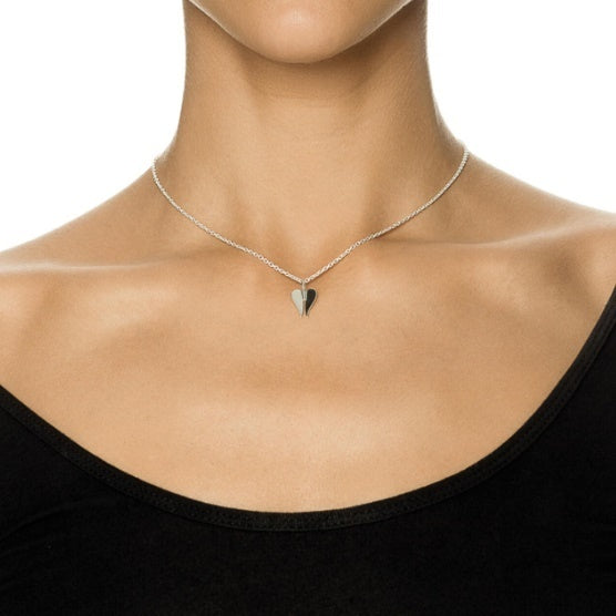 EfvaAttling-little-angel-pendant