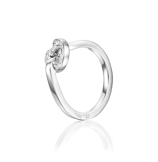 EfvaAttling-love-knot-stars-ring-white-gold
